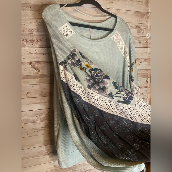 Free People mint combo color boho top PTP 28” - Picture 4 of 9